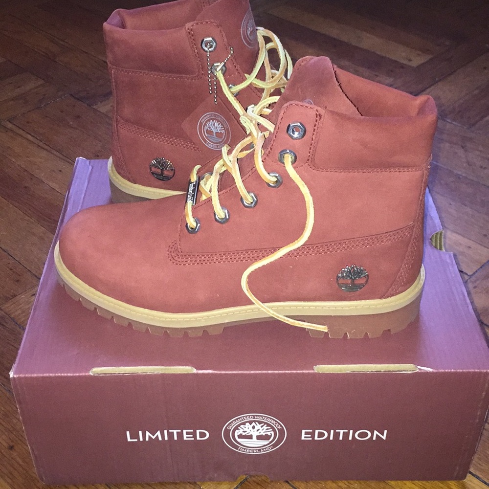 NEW Limited Edition Burgundy Timberland Boots